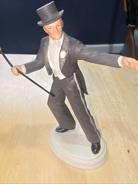 1984 Avon Fred Astaire Figurine - Images of Hollywood - The Barkleys of Broadway